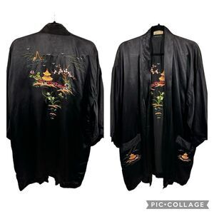 Rare Vintage Longevity Brand Black Embroidered Open Front Robe One Size‎